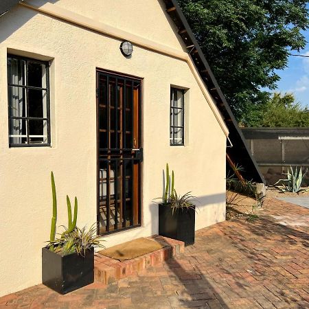Cosy City Cottage Gaborone Zewnętrze zdjęcie